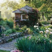 農(nóng)村別墅花園前種什么花草